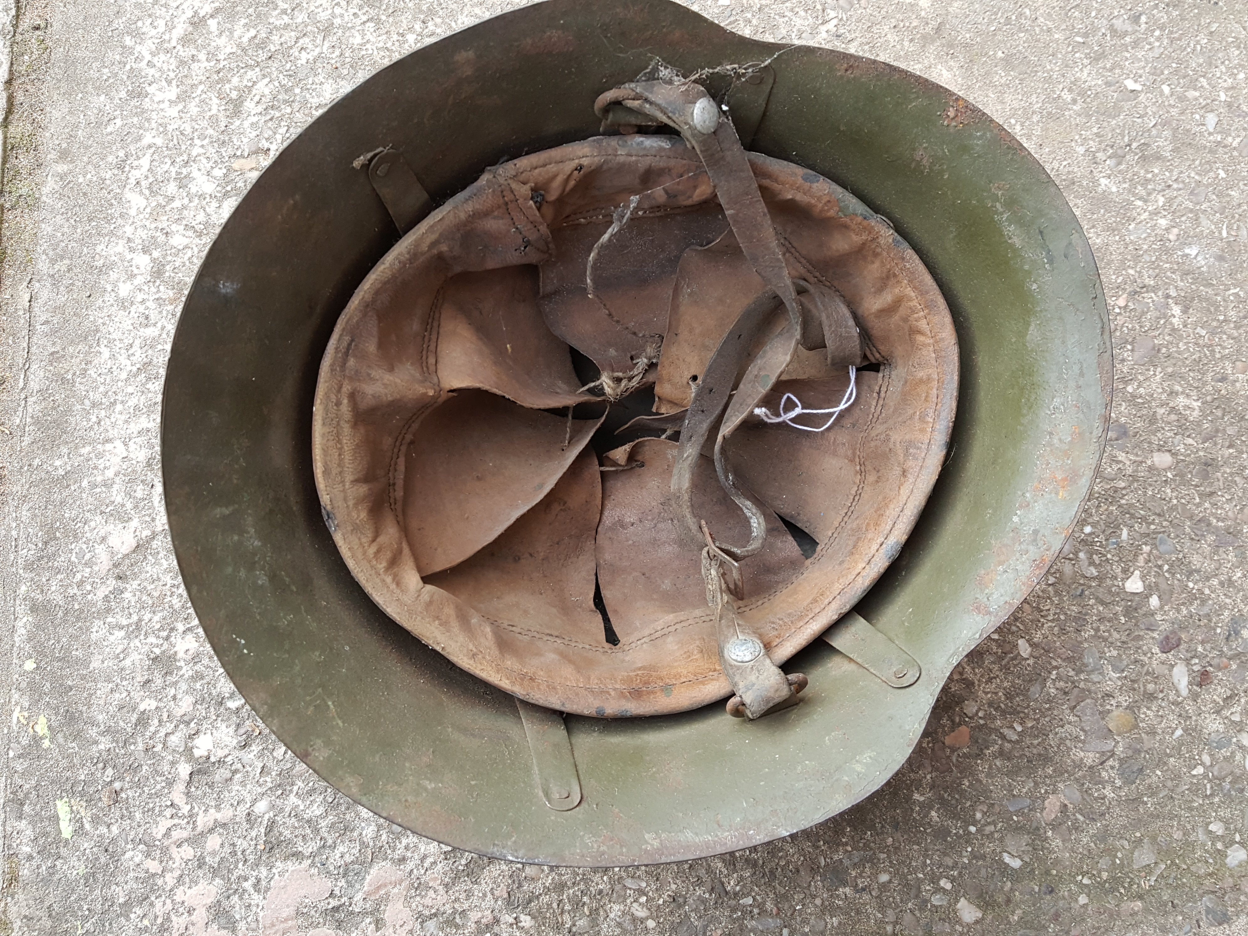 Bulgarian M36 Steel helmet - Image 3