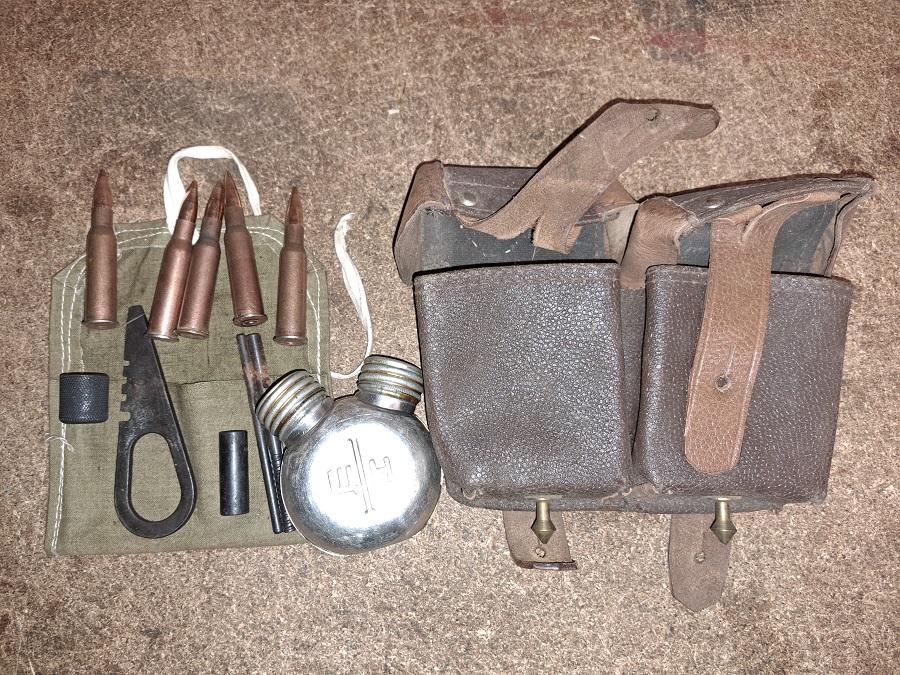 Russian Mosin Nagant Inert, ammo pouch & tool kit