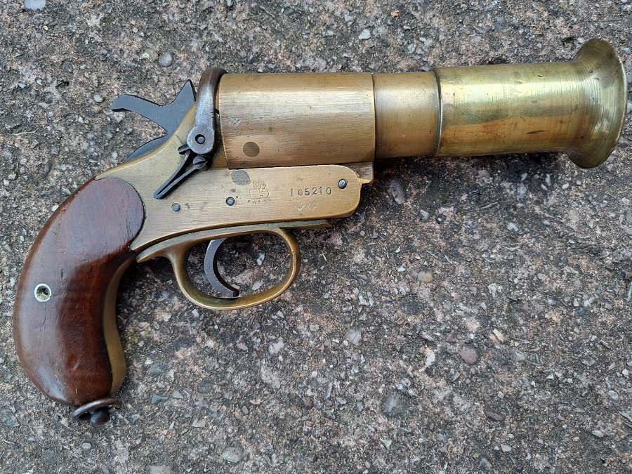 Webley & Scott WW1 Brass Flare pistol S/N105210 - Image 3