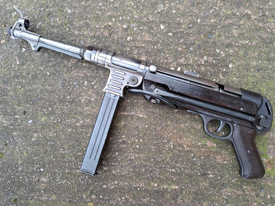 German MP38/MP40 S/N 6095 AYF41 - Saracen Exports German MP38/MP40 S/N 6095 AYF41 - Saracen Exports
