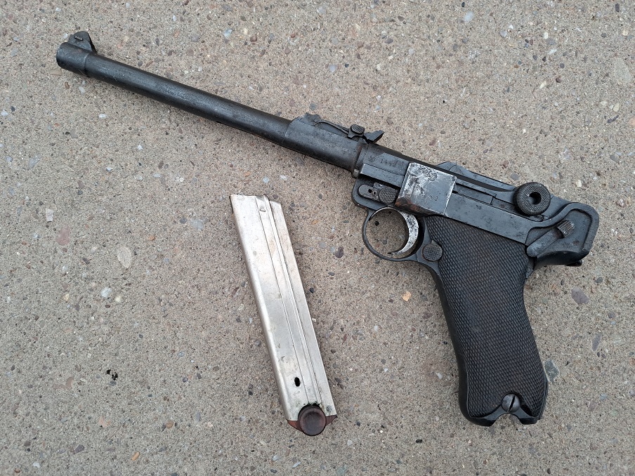 Luger - Artillery Issue DWM dated 1917 S/N 1442 - Image 7