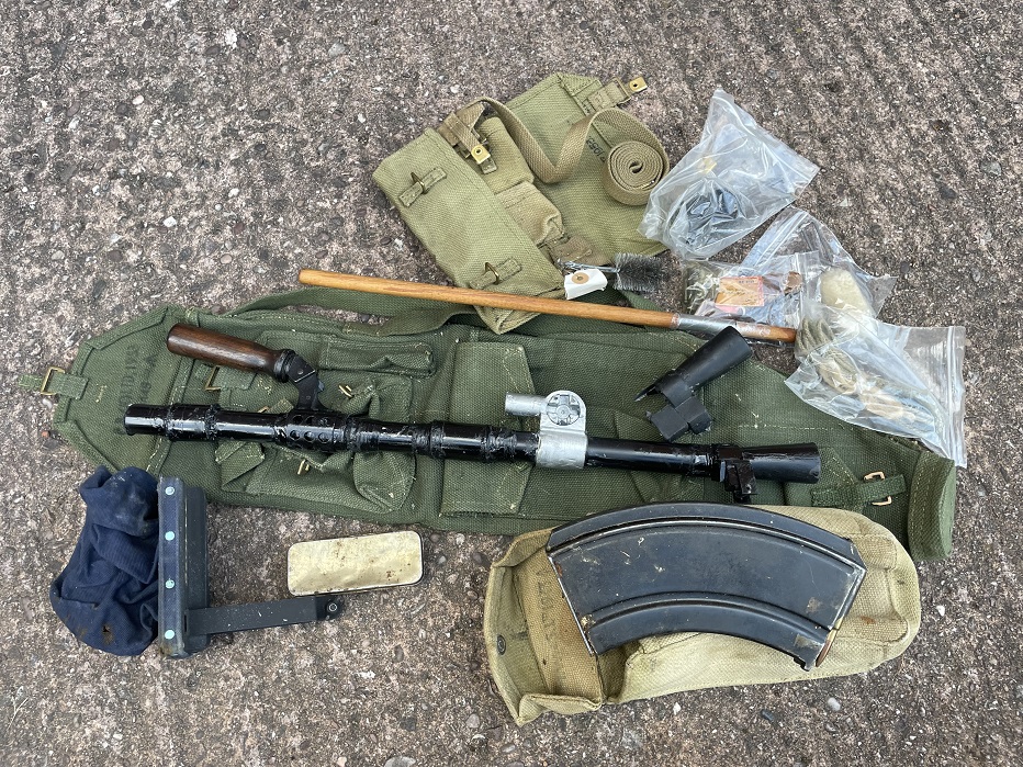 Bren spare barrel, cover, pouch and accessories