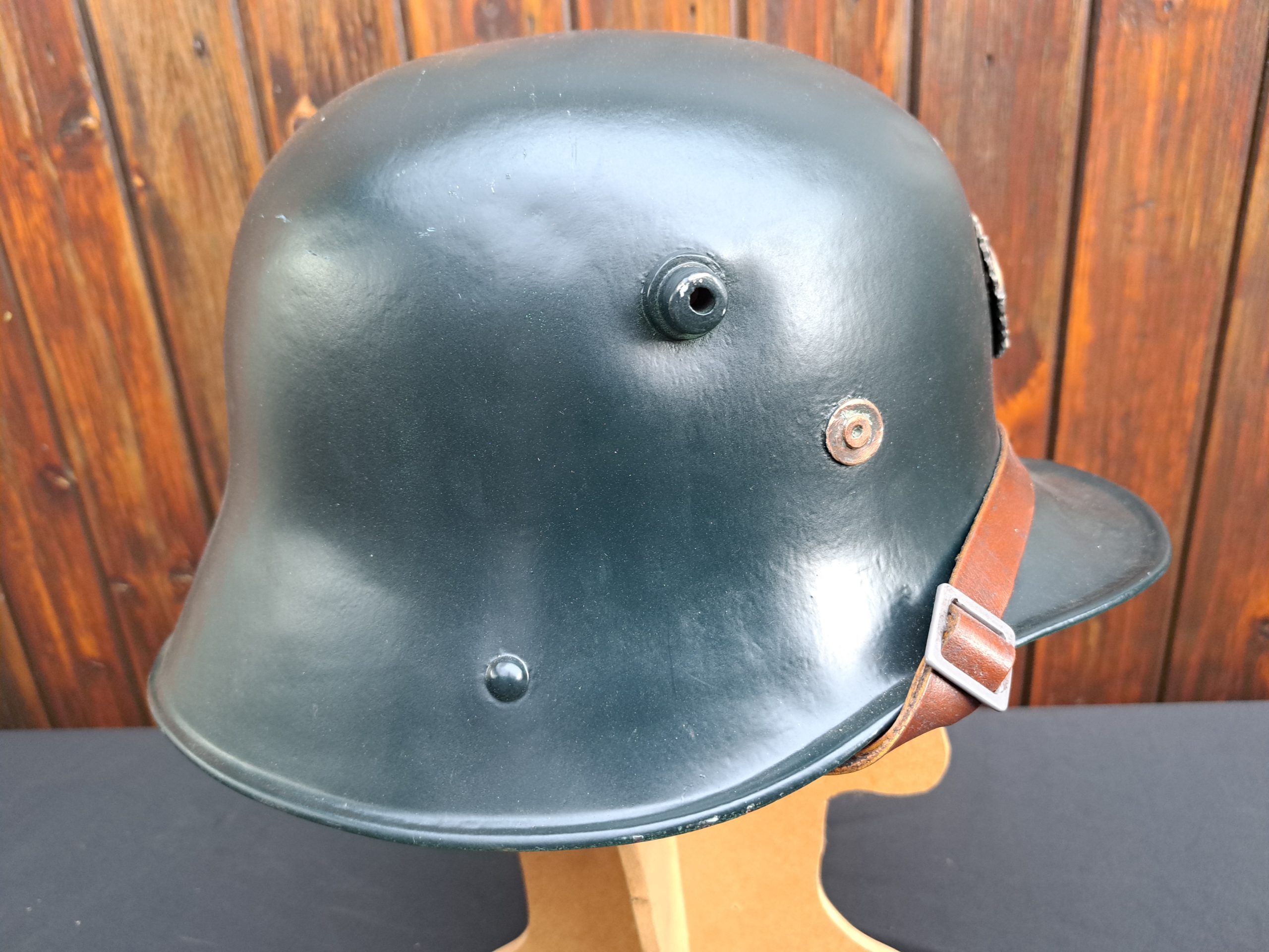 Vickers Irish Army M27 Steel Helmet - Image 6