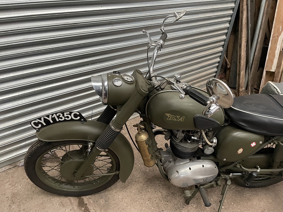 BSA B40 350cc Motorcycle - Image 5