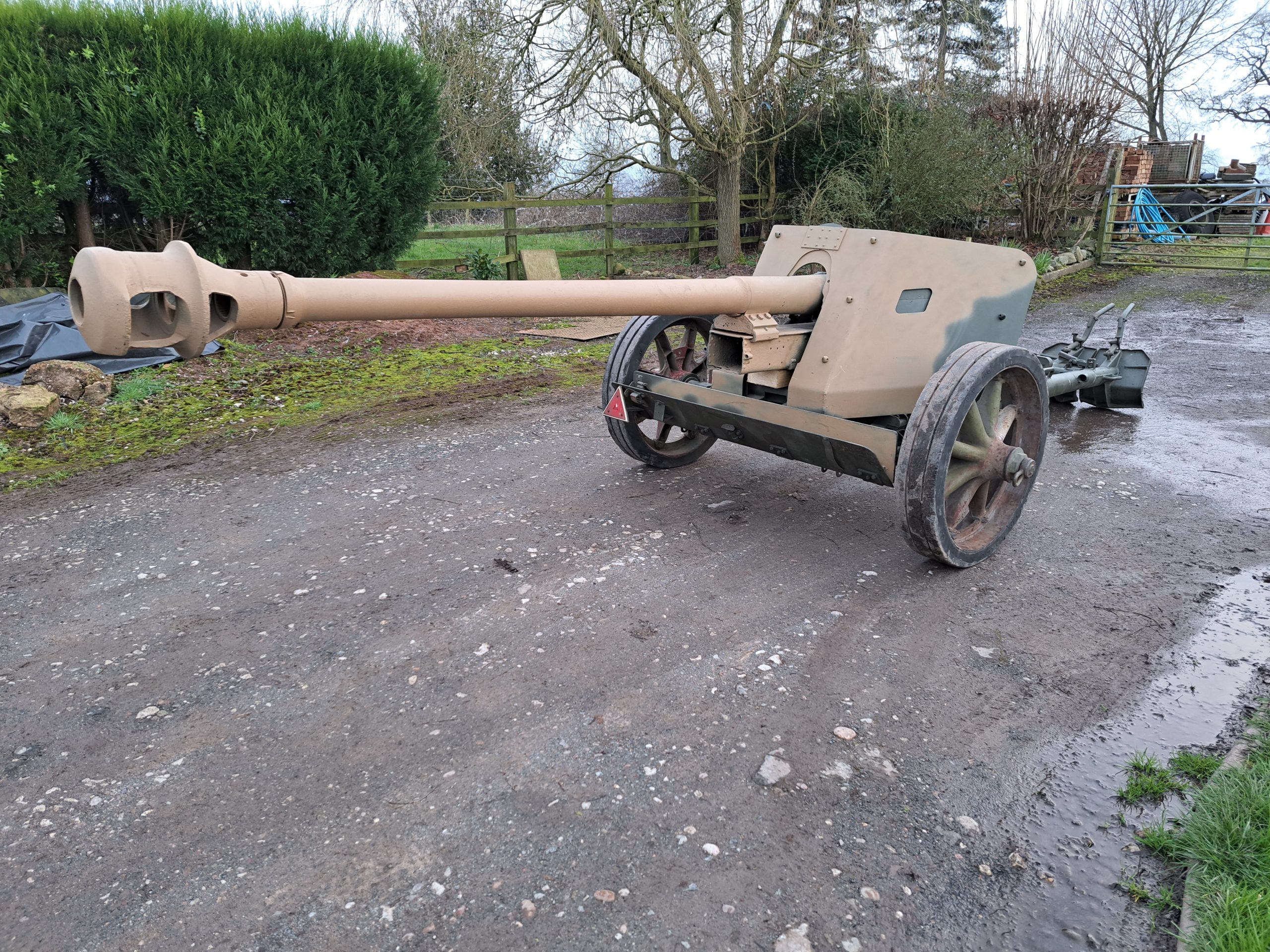 German PAK 40 75mm anti tank gun - Image 2