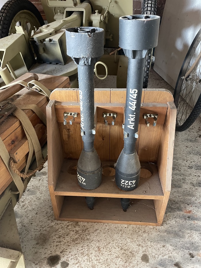 8.8 cm Raketenwerfer 43 "Puppchen" - Image 9