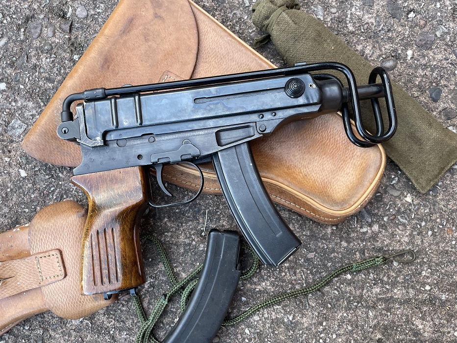 Czech SA61/VZ61 smg & accessories S/N Y2219 - Image 3