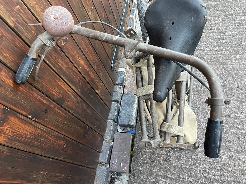 BSA Paratrooper Folding Bicycle #1 - Image 7